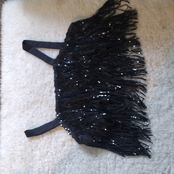 On Twelfth Elegant Black Fringe SequinsTank Top - Picture 3 of 3
